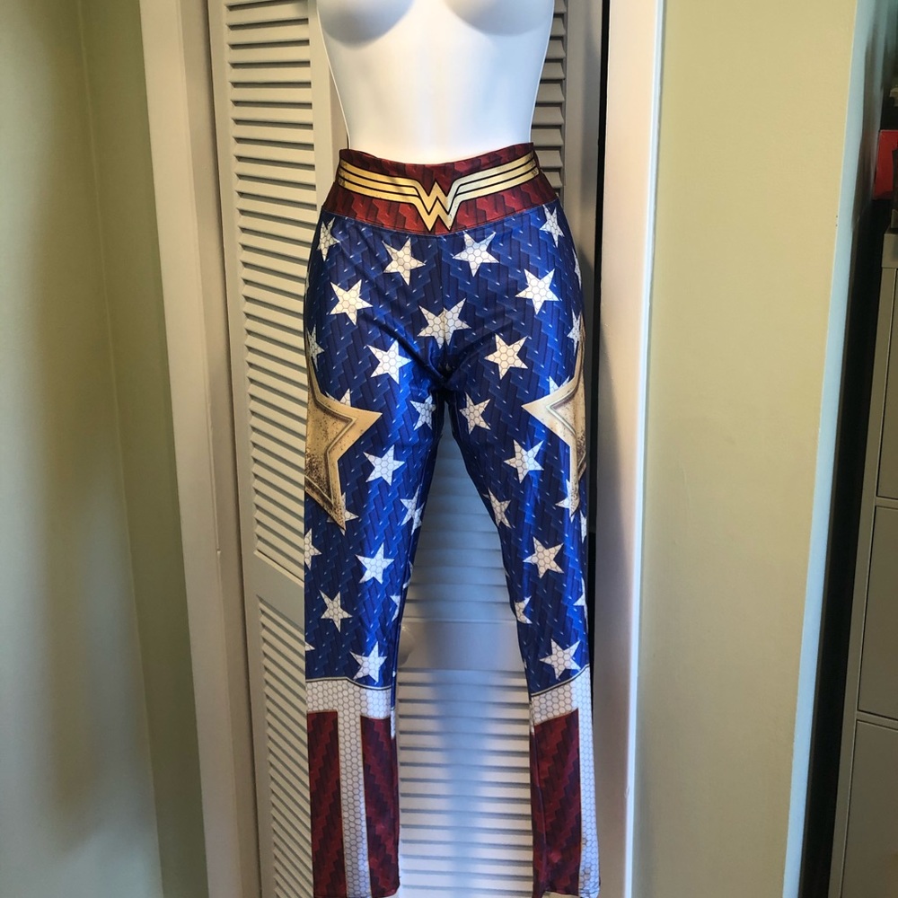 Wonder Woman Athletic Leggings